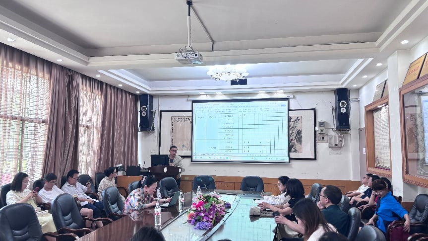 优化课程体系 深化本科人才培养方案修订——学院聚力培育高素质复合型人才